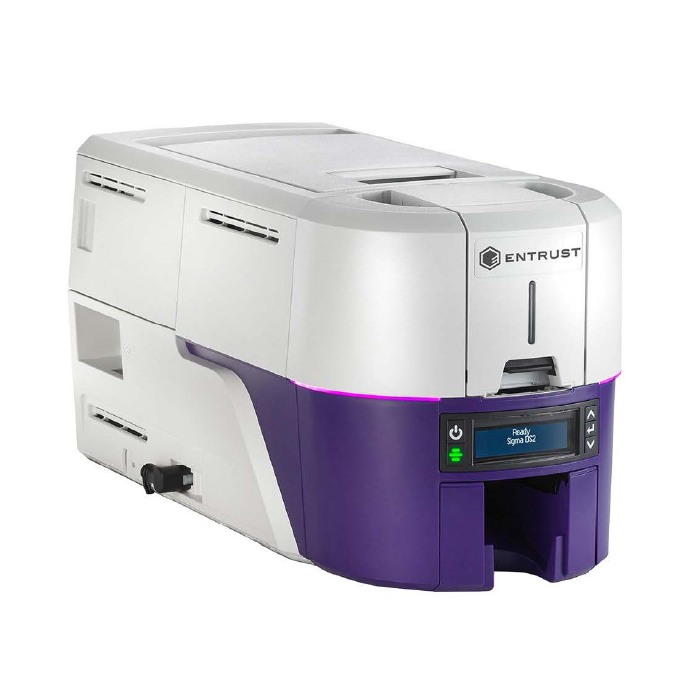 Imagen de la impresora Entrust Sigma DS2 Duplex imprimiendo tarjetas PVC a color. Disponible en Web ID.